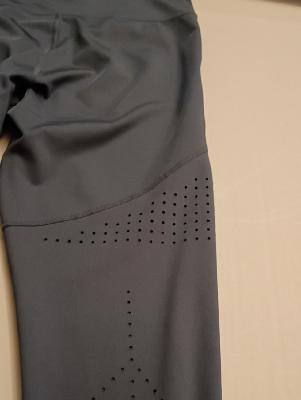 Zella Slate Blue Laser-Cut Cropped Leggings - Picture 12 of 16